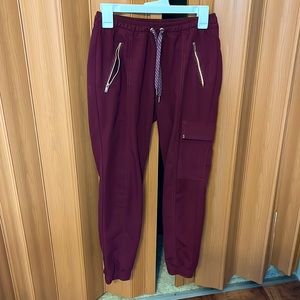 Jaanuu jogger scrub bottoms in wine